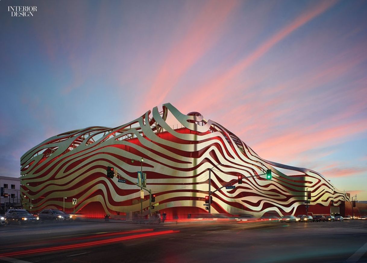 Lugar Petersen Automotive Museum