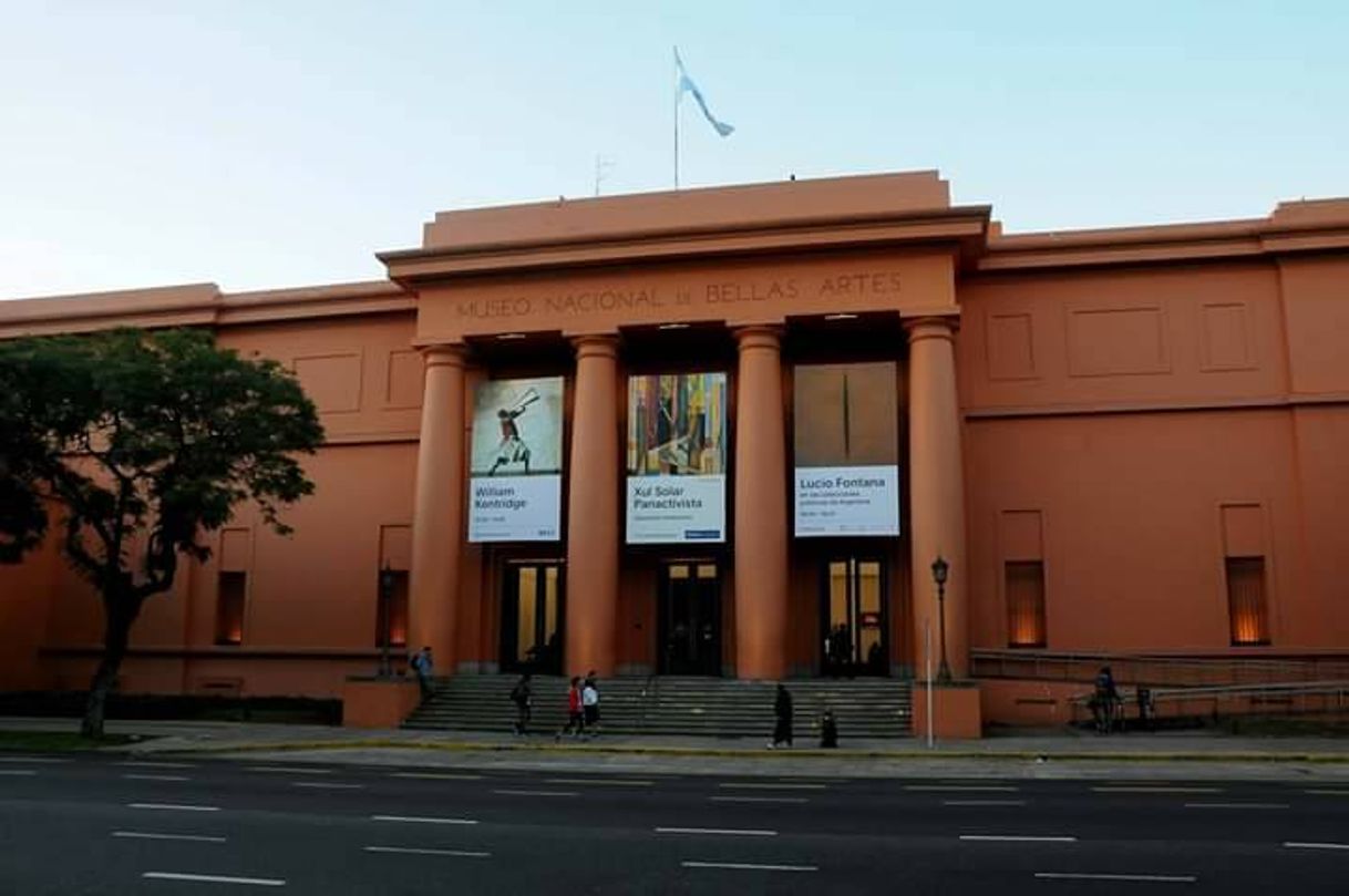 Lugar Museo Nacional de Bellas Artes