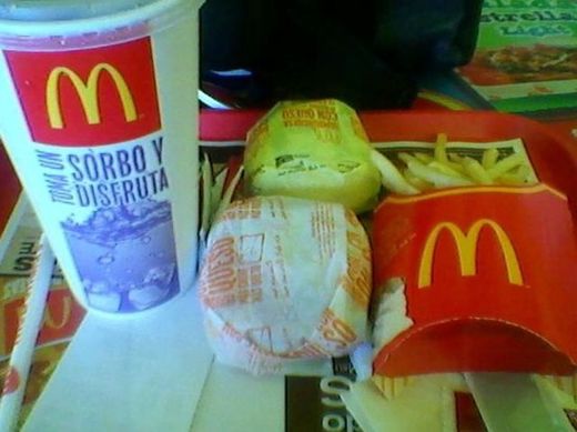 Mc Donald's Metrocentro