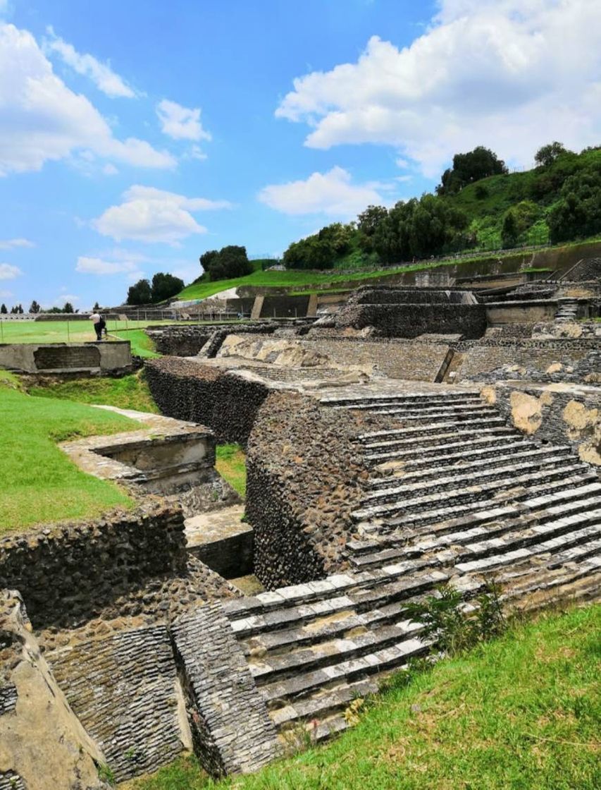 Lugar Zona Arqueológica de Cholula