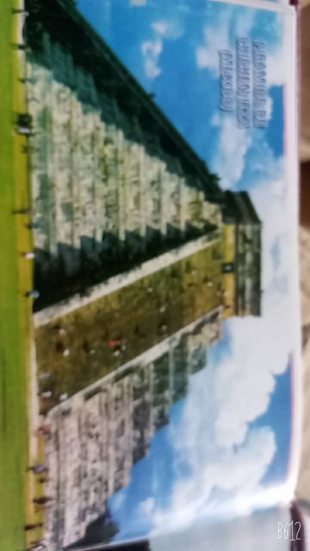 Place Calle Pirámide de Chichenitza