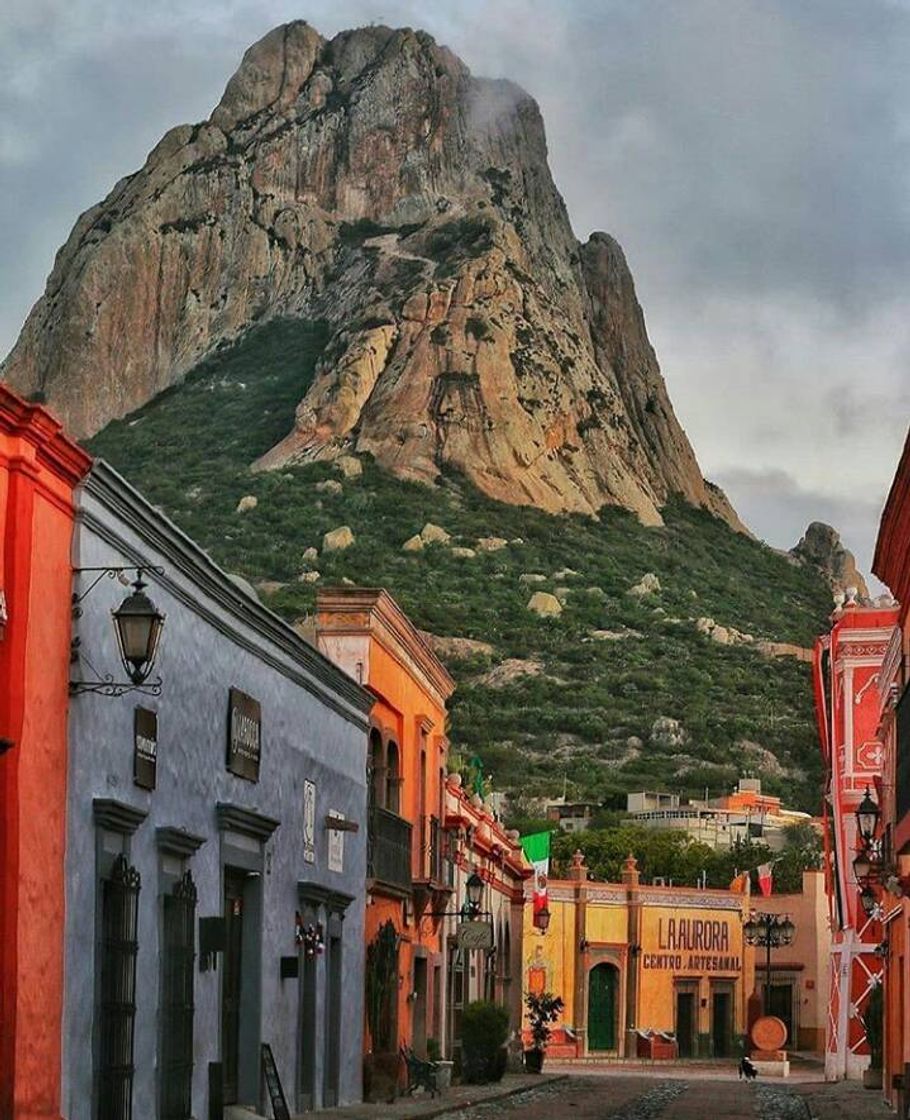 Place Peña de Bernal