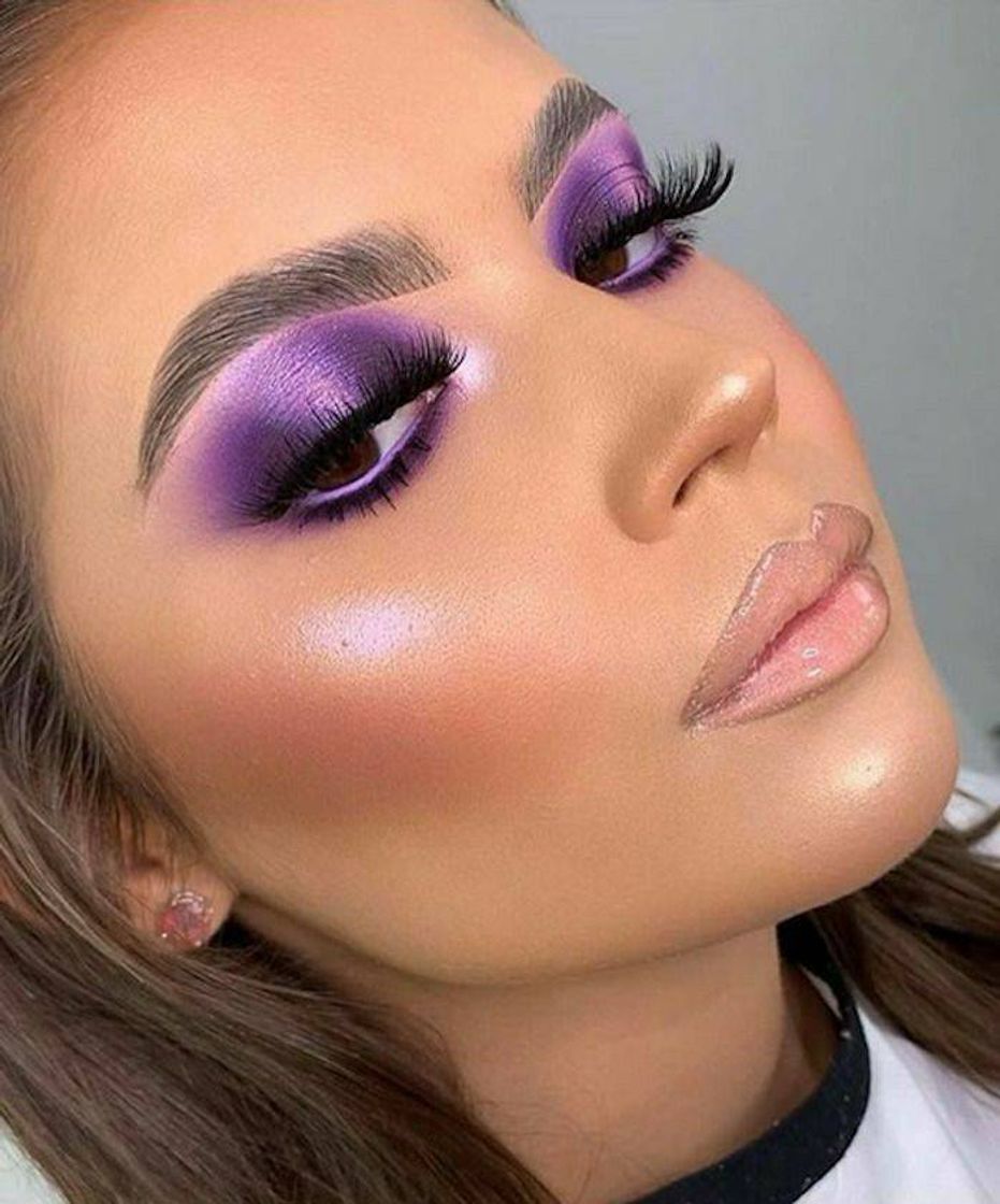 Fashion Halo eye makeup