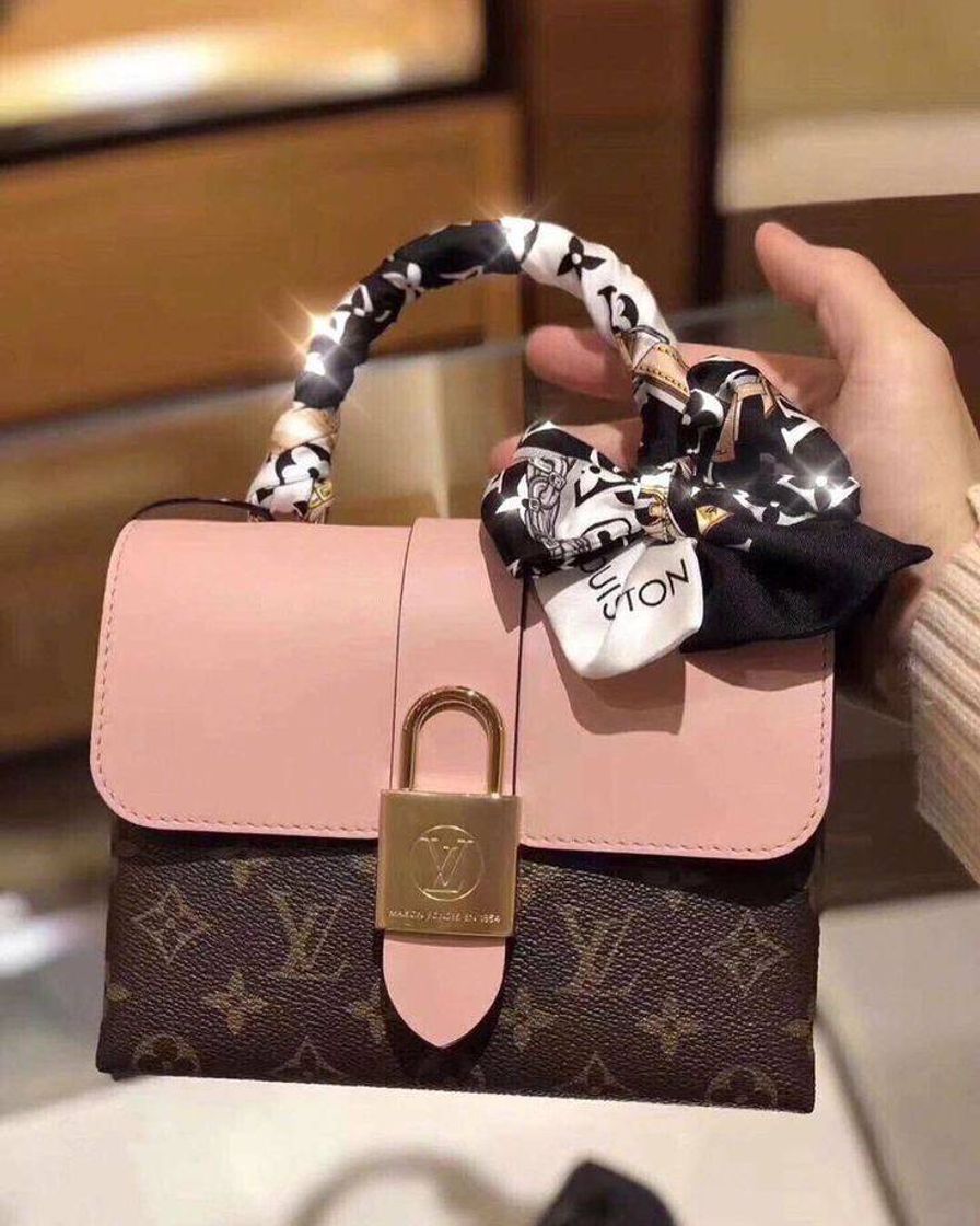 Social Louis vuitton bag 😍
