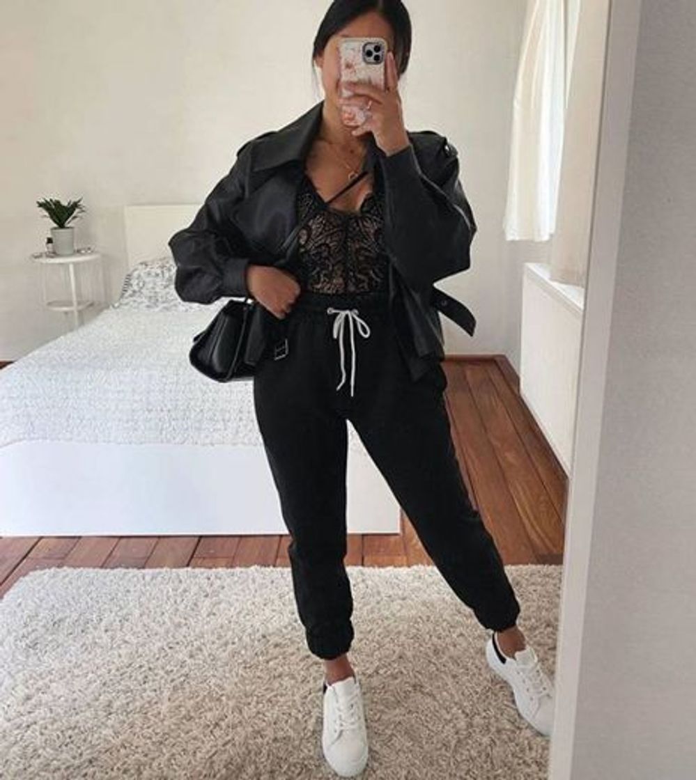 Social ℒℴℴ𝓀 𝒷𝓁𝒶𝒸𝓀 🖤