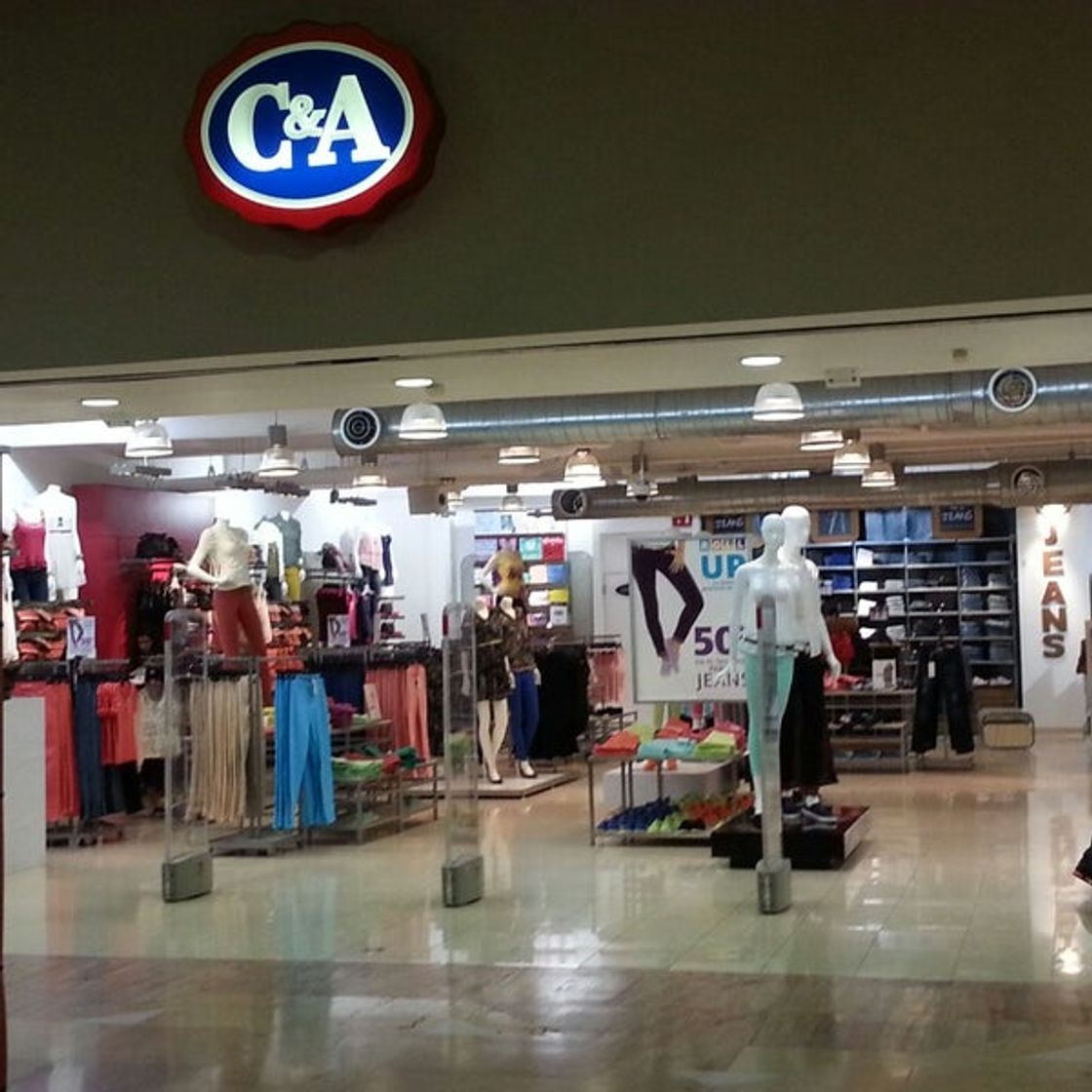 Lugar C&A