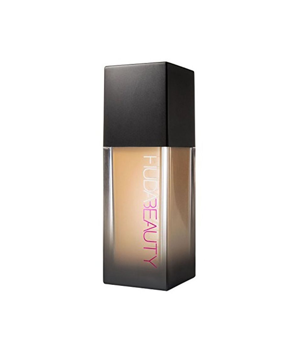 Social Base de maquillaje Huda Beauty