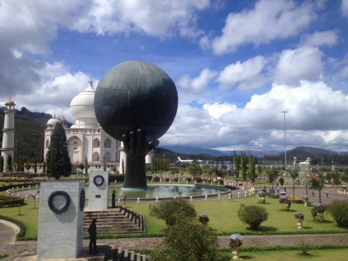 Place Parque Jaime Duque