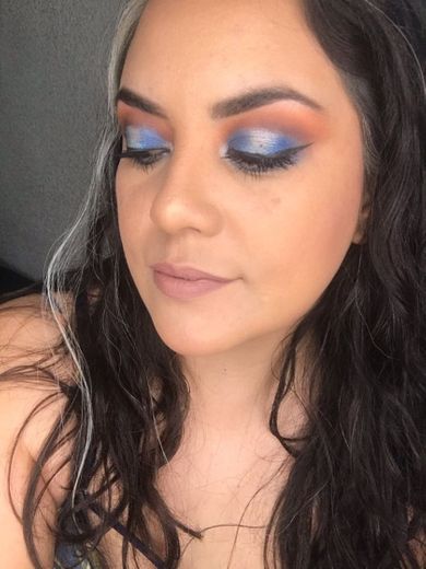 Maquillaje Naranja con azul