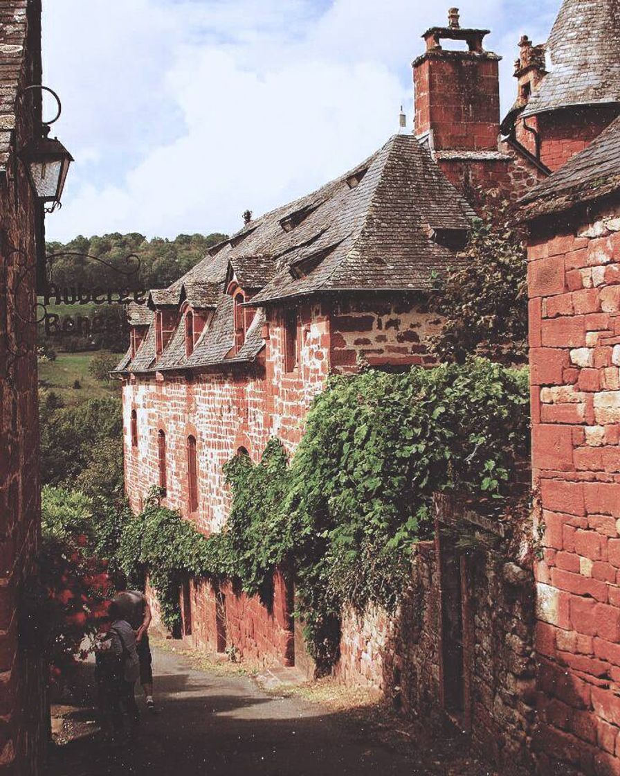 Places Collonges-la-Rouge