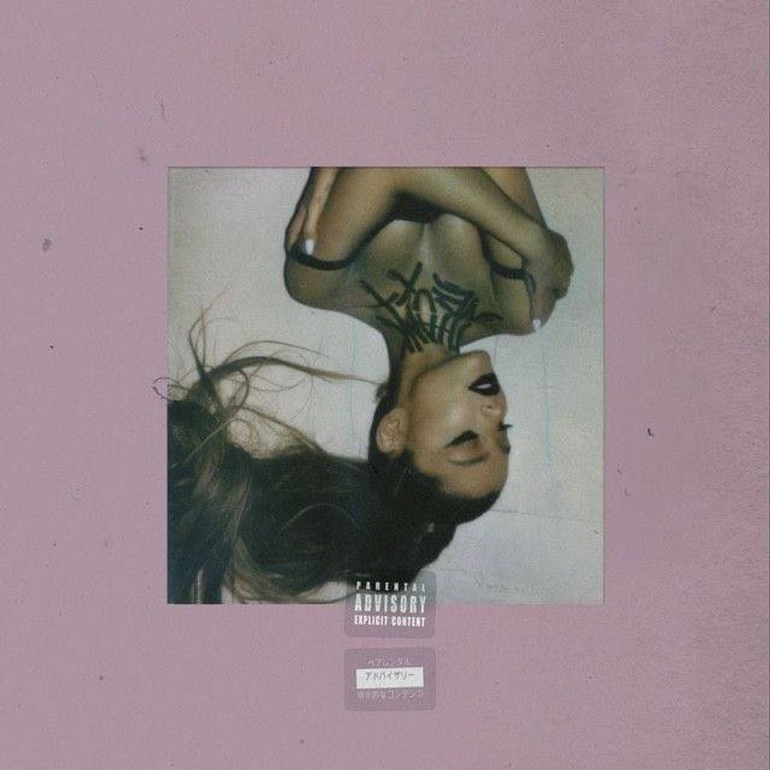 Moda THANK U, NEXT | ARIANA GRANDE