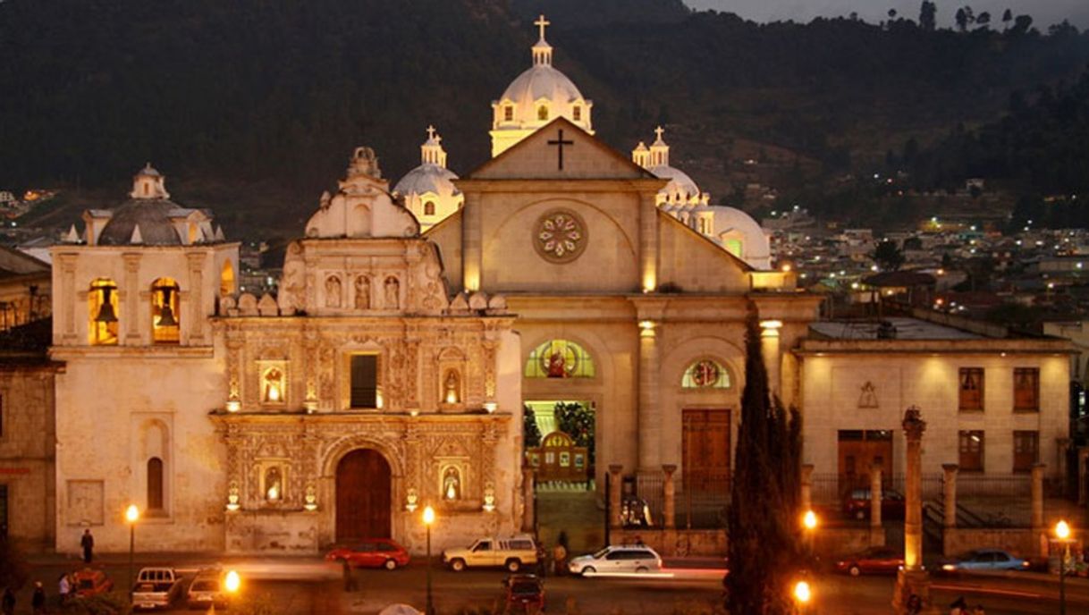 Lugar Catedral Del Espiritu Santo.