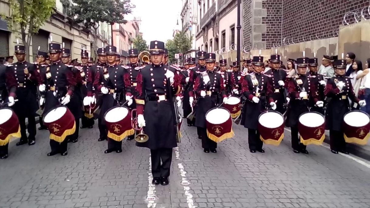 Moda Banda de guerra