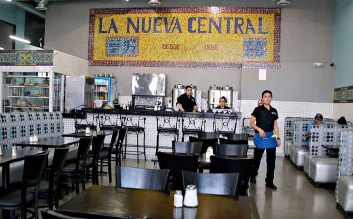 Restaurants La nueva central consulado