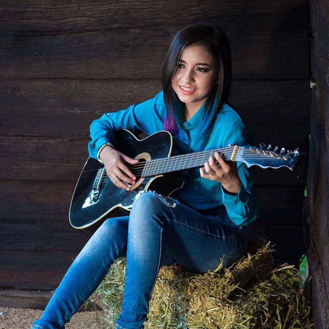Music Tu tanta falta de querer (Versión Mariachi)