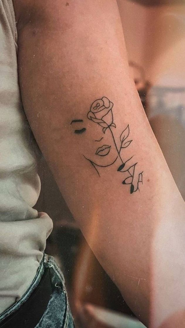 Moda Aquela tatto que é um charme.