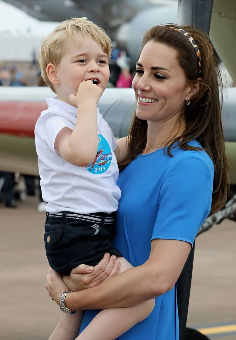 Fashion Sigue la moda de Kate Middleton. La Duquesa de Cambridge😍💜