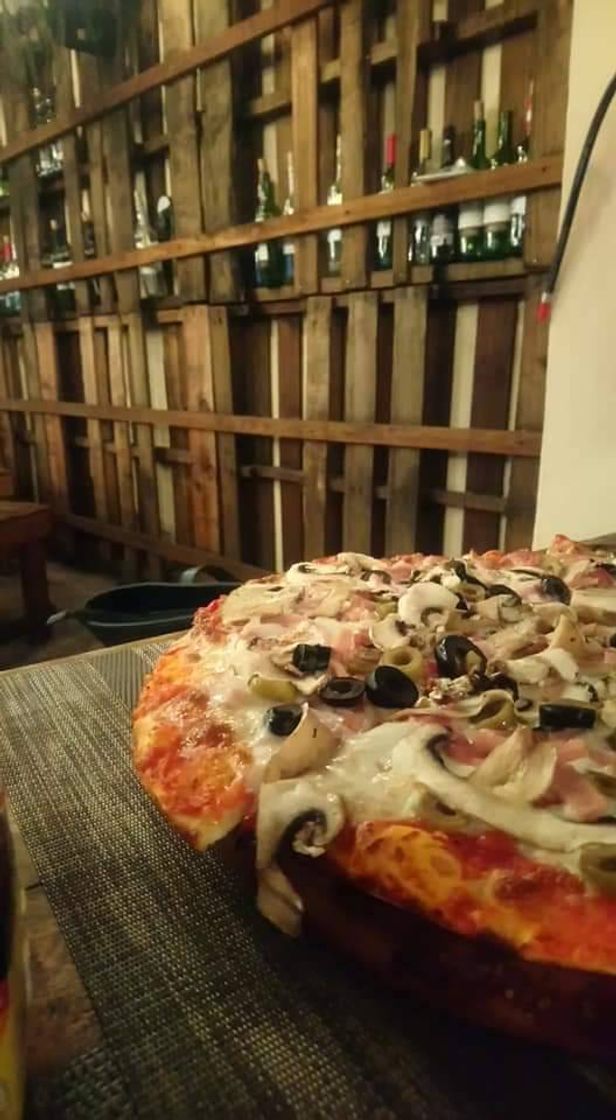 Restaurants La Pizza Nostra