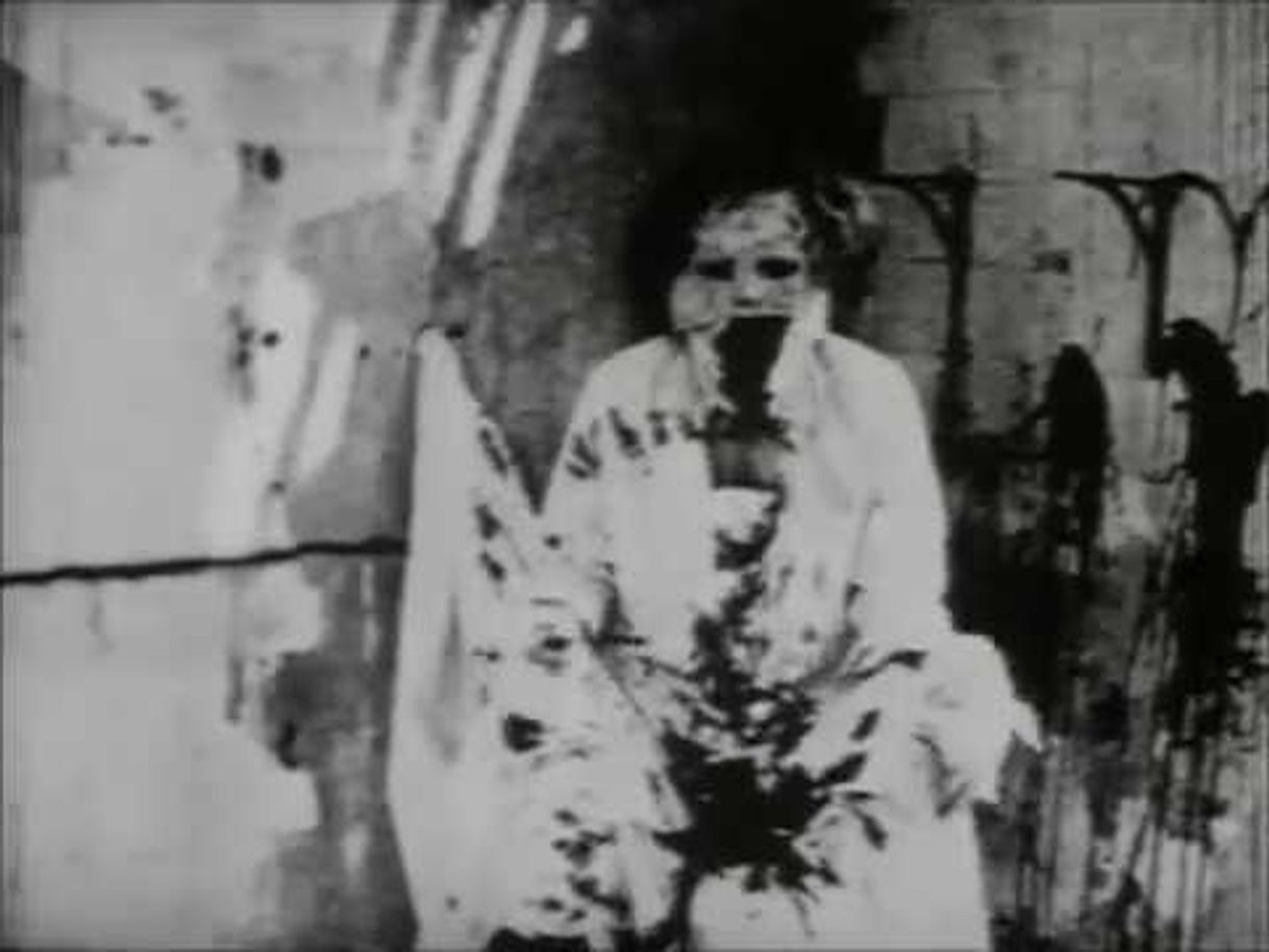 Película BEGOTTEN (1990) 