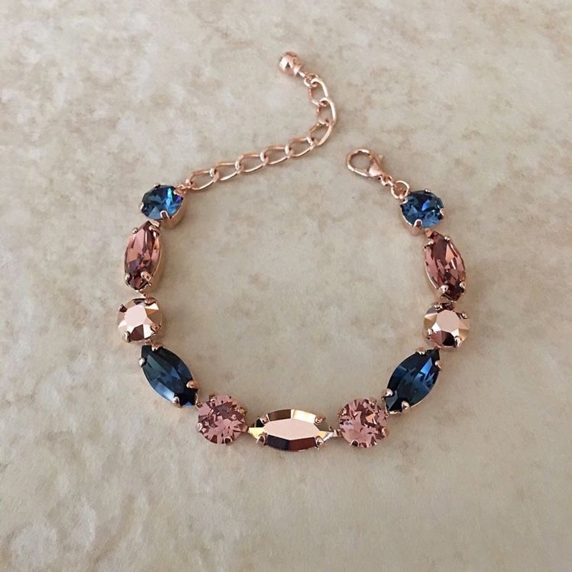 Moda Pulseira rose gold com pedras em swarovski 