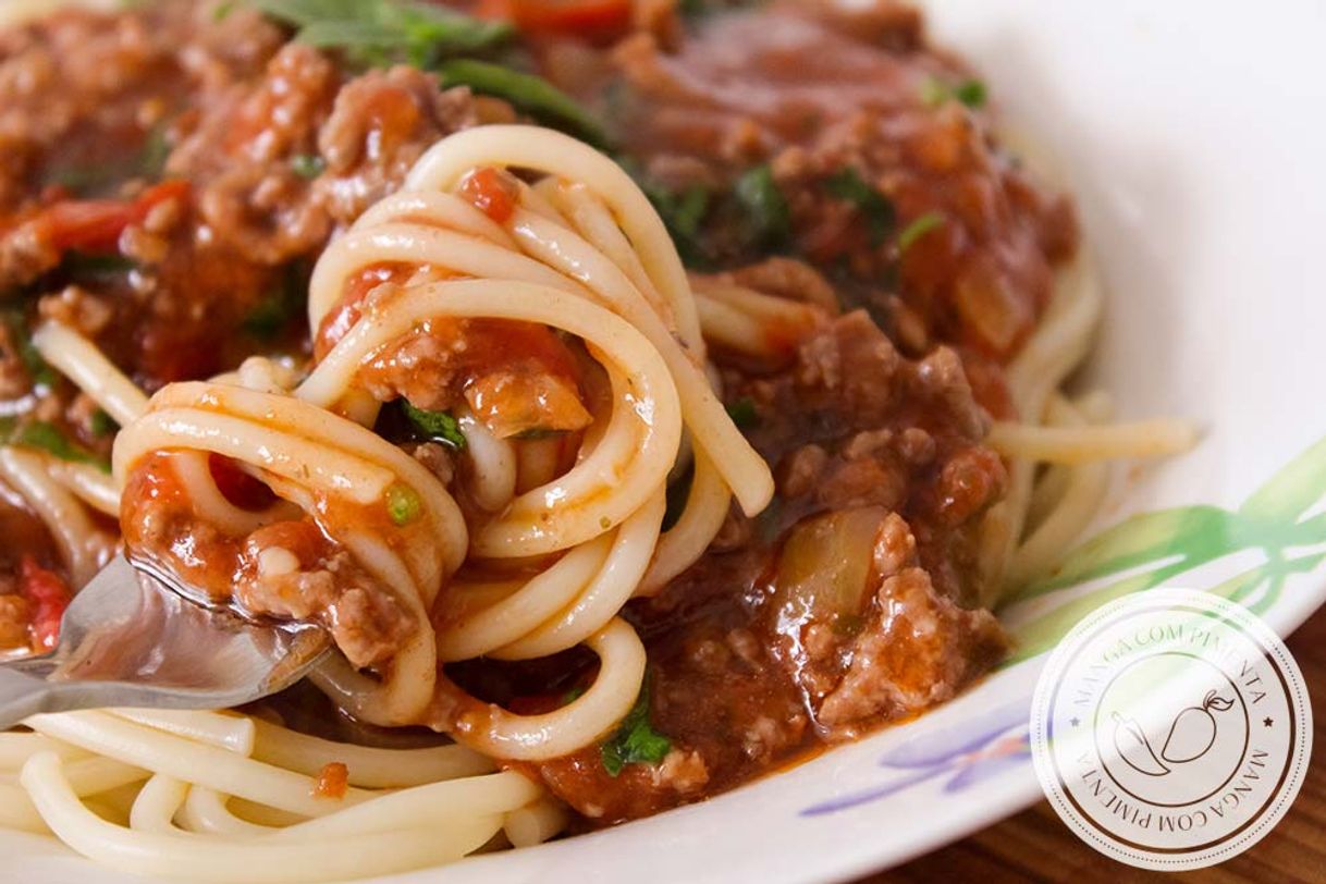 Macarrão com carne moída