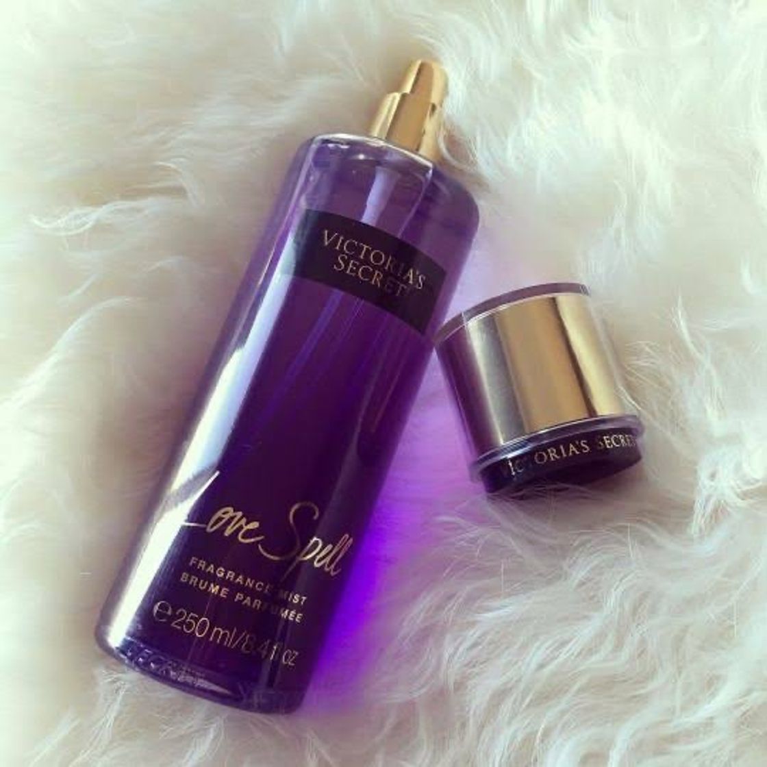 Beauty Fragancia Love Spell, de Victorias Secret