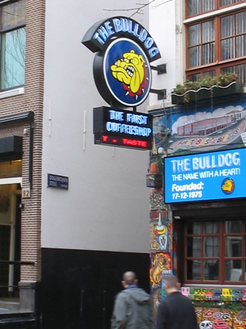 Place Bulldog Cafe 