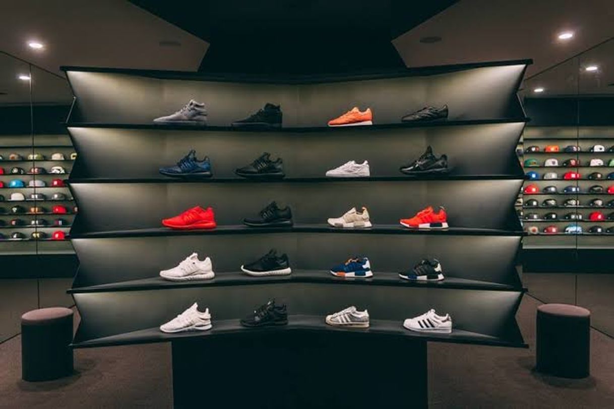 Places Laces Sneaker Store Flagship Arcos Bosques