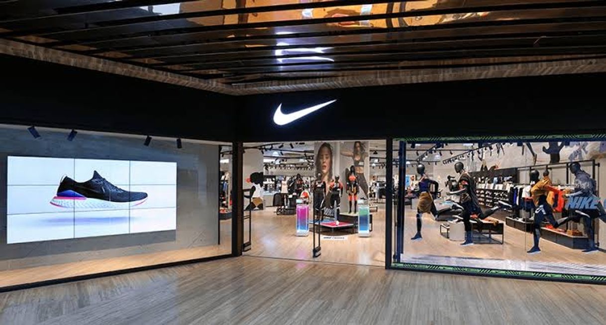 Places Nike Artz Pedregal