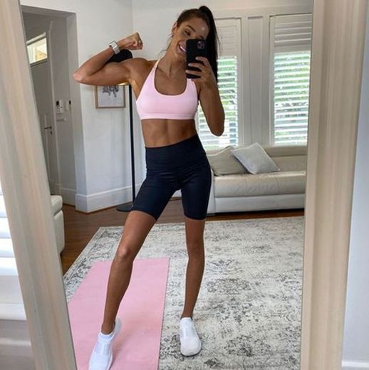 Kayla itsines