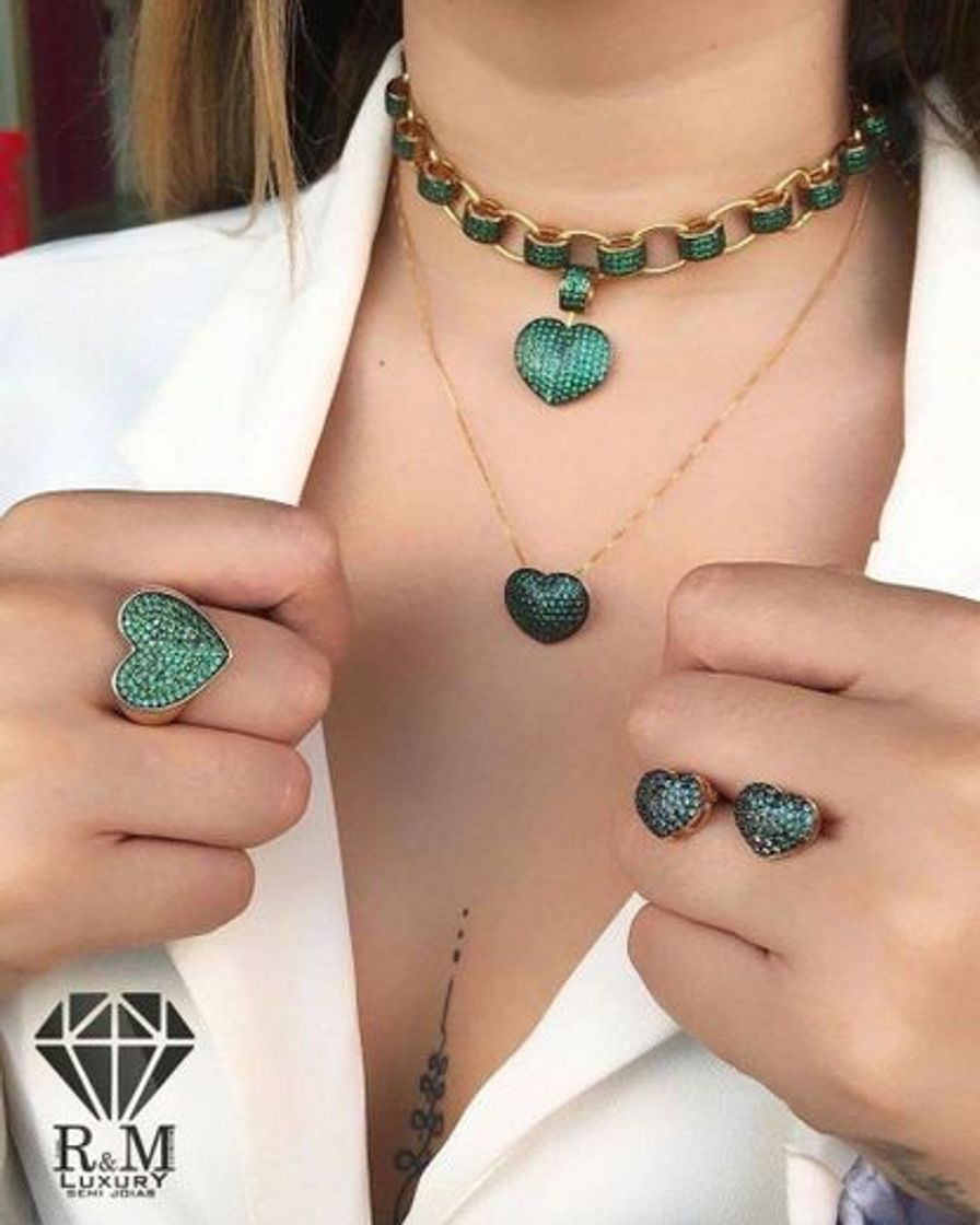 Social Colar elegante