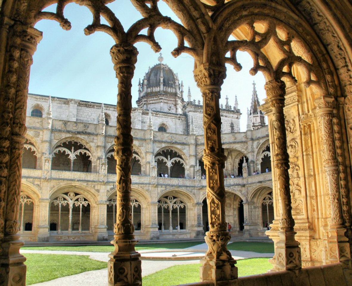 Place Monasterio de los Jerónimos de Belém