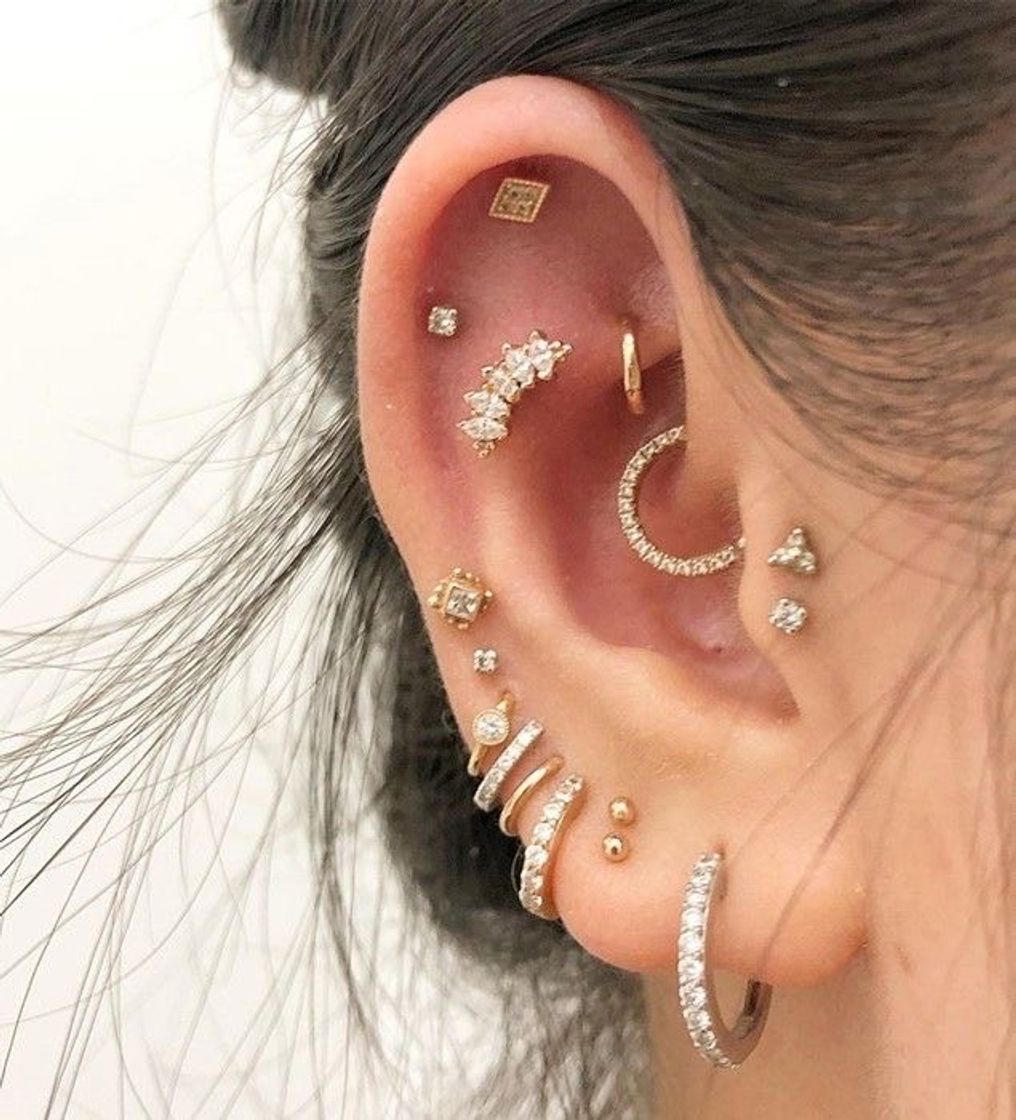 Piercings na orelha