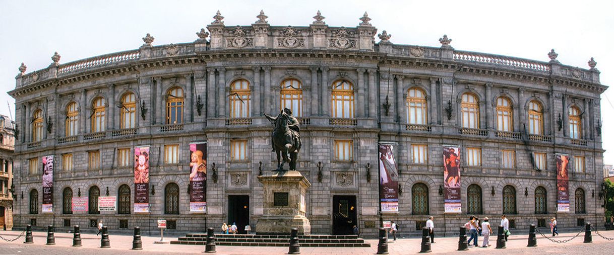 Lugar Museo Nacional De Arte (MUNAL)