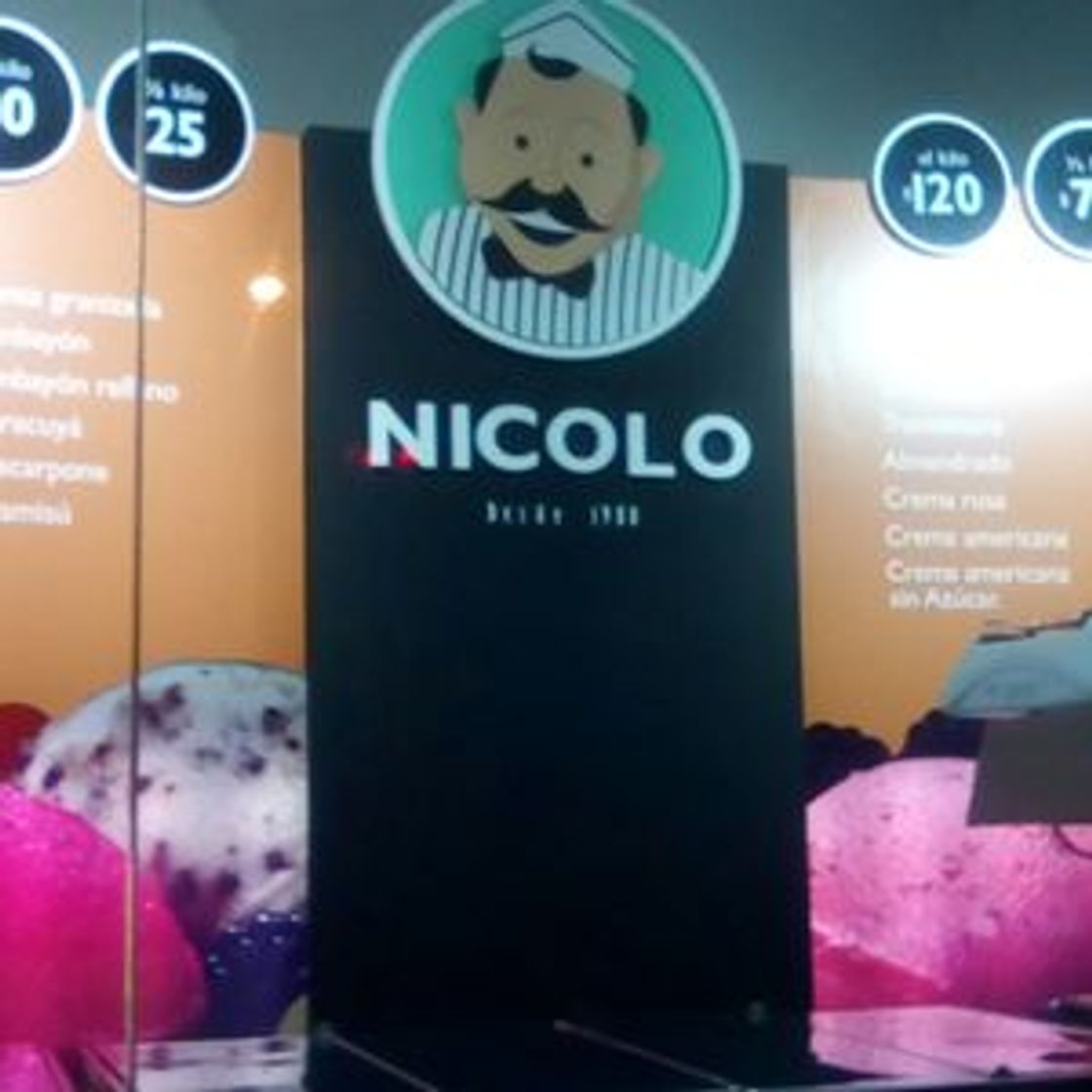 Lugar Nicolo Helados