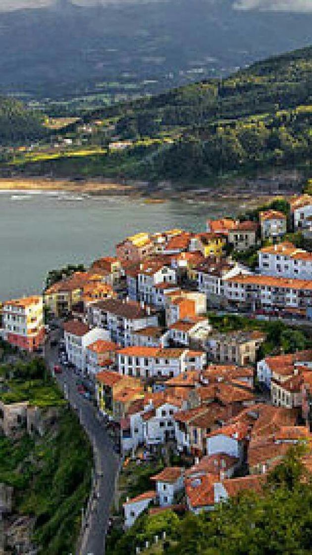 Place Llastres, Asturies