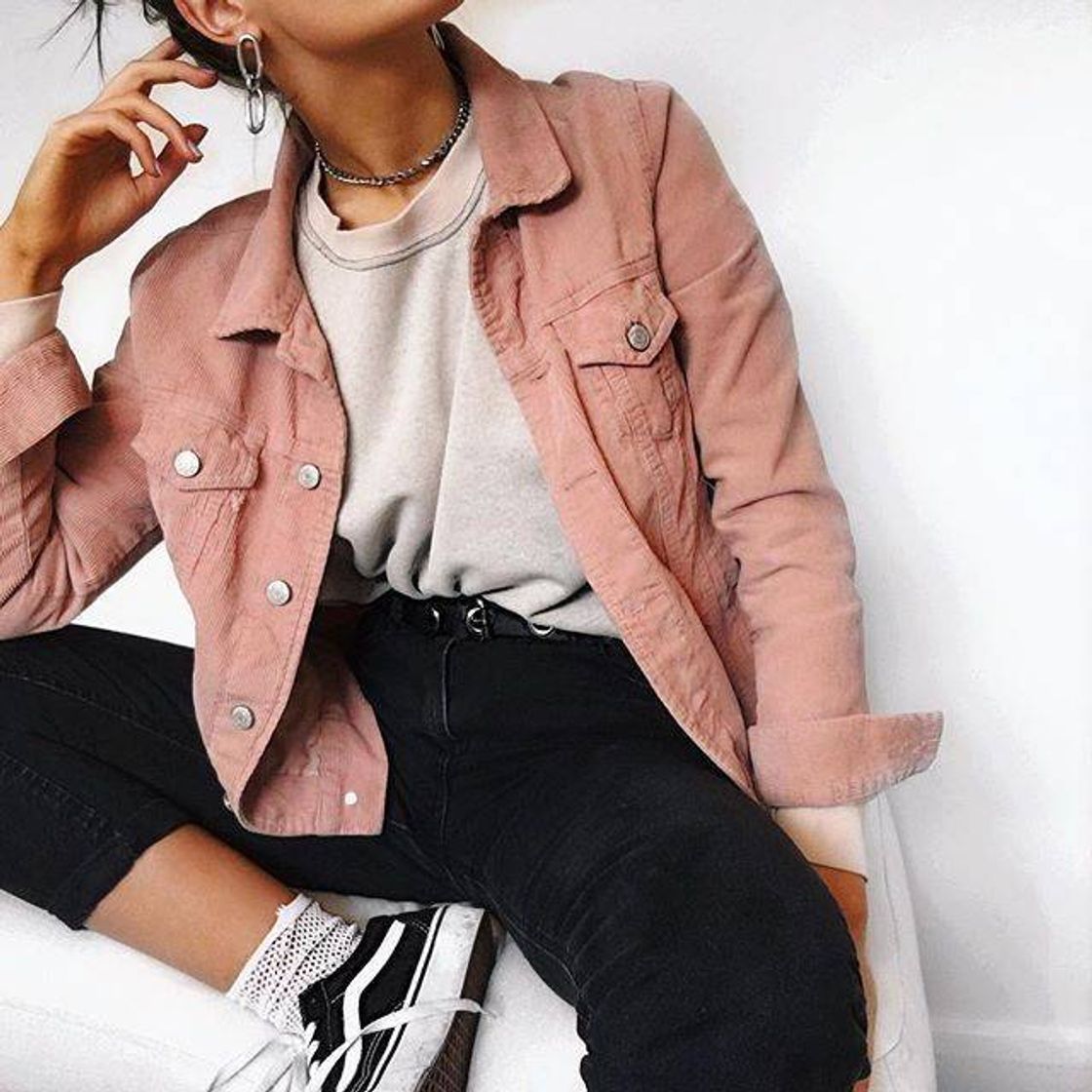 Social Outfit 1