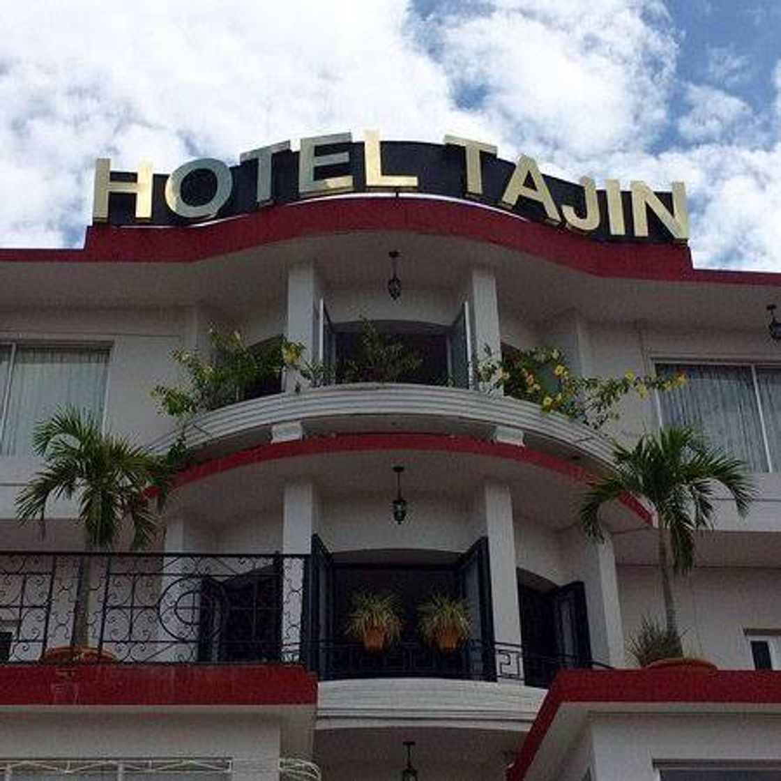 Place Hotel Tajin