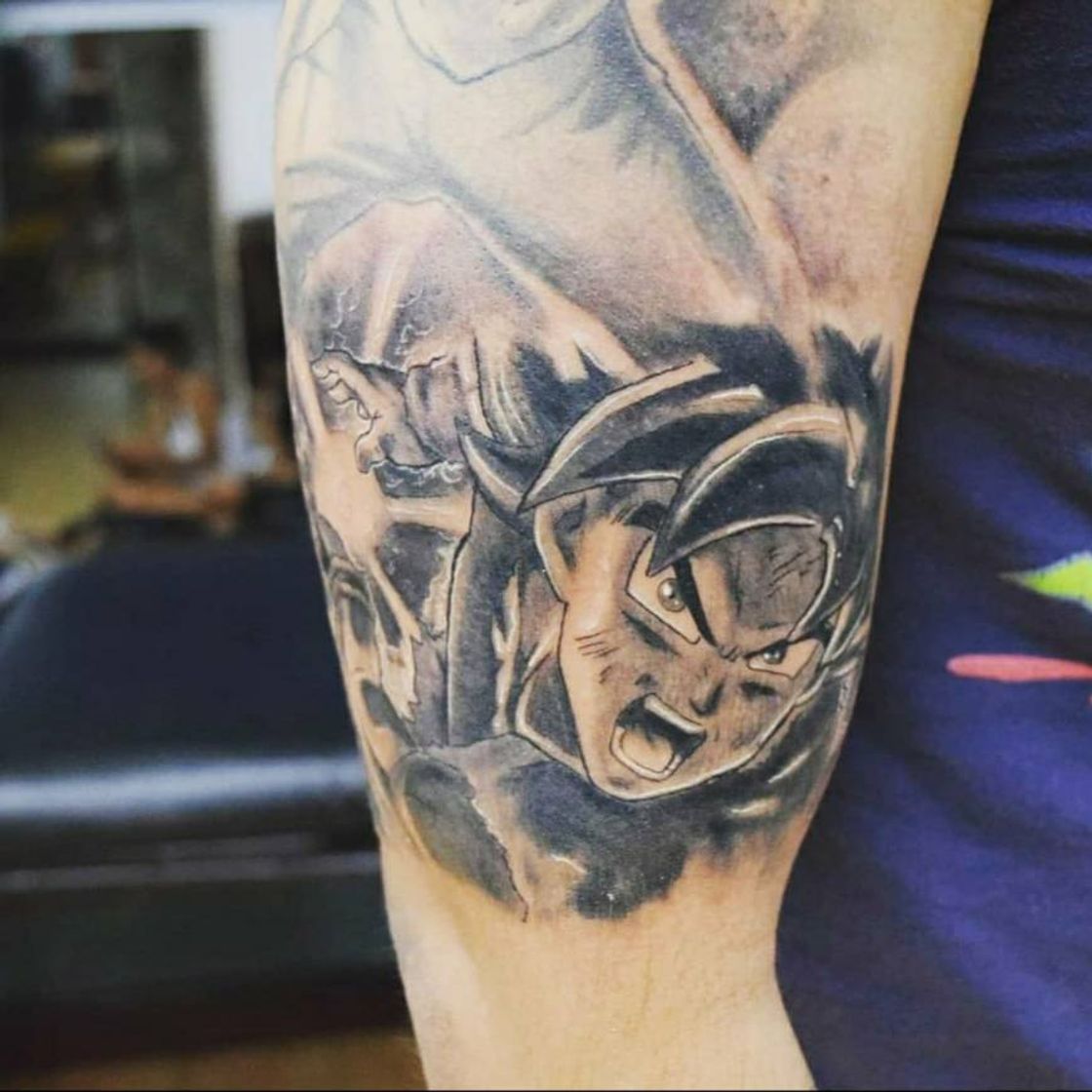 Moda Mi tatuaje de goku ultra instinto