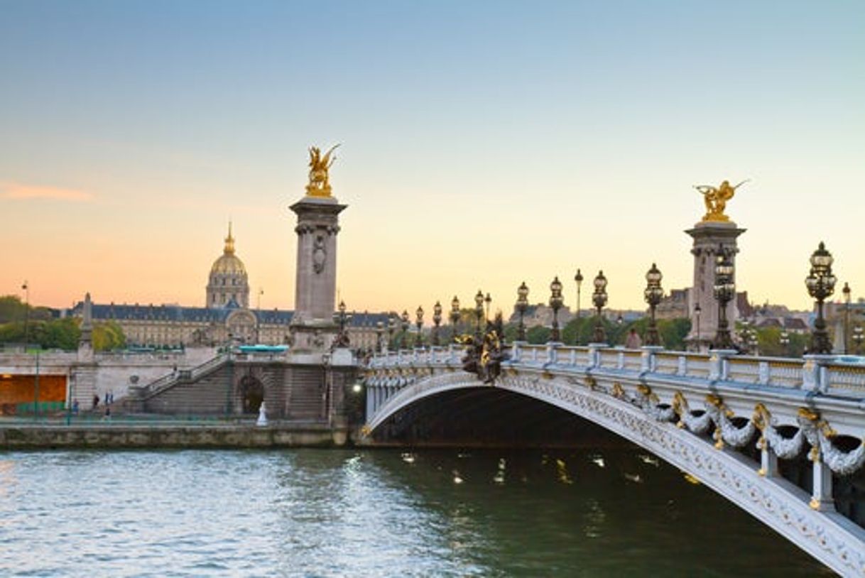 Place Pont Alexandre III