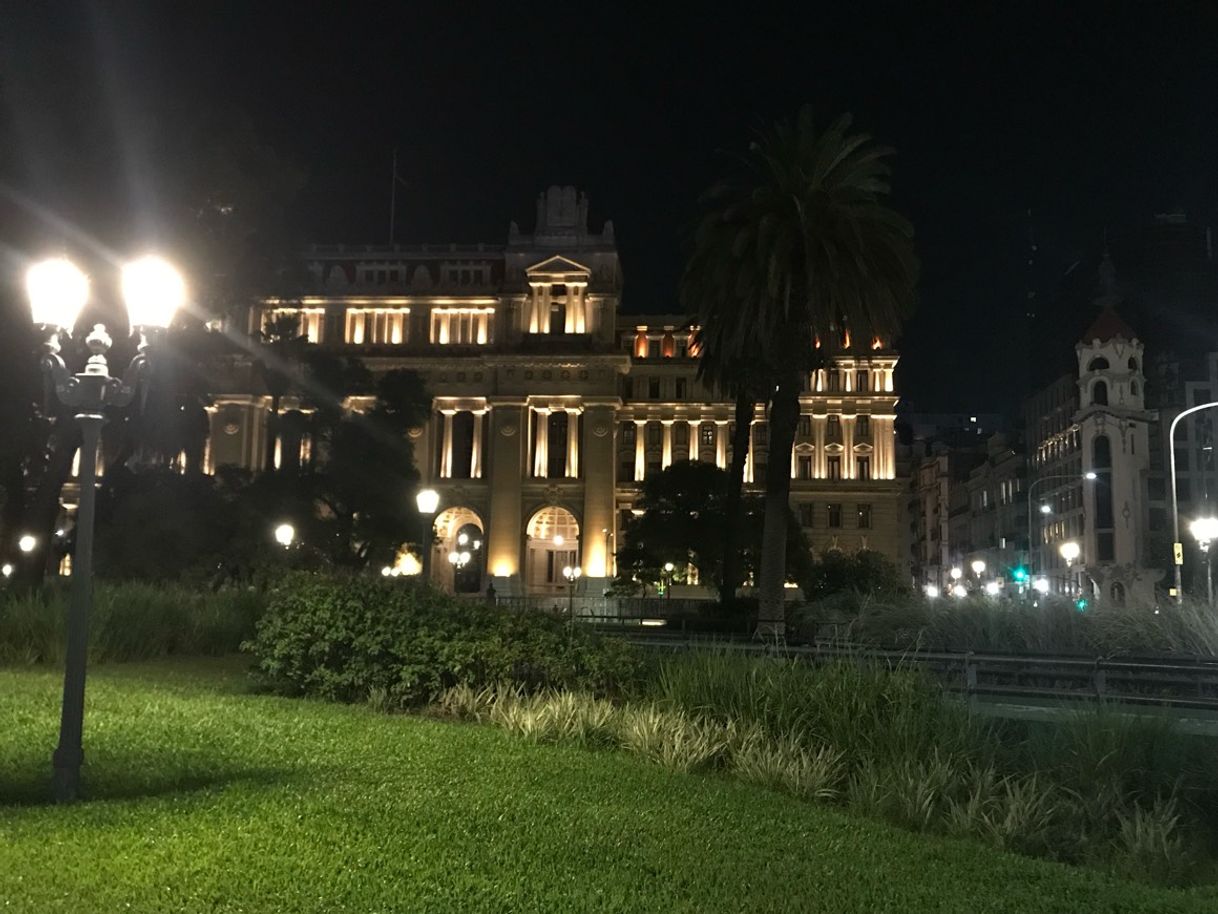 Plaza Lavalle