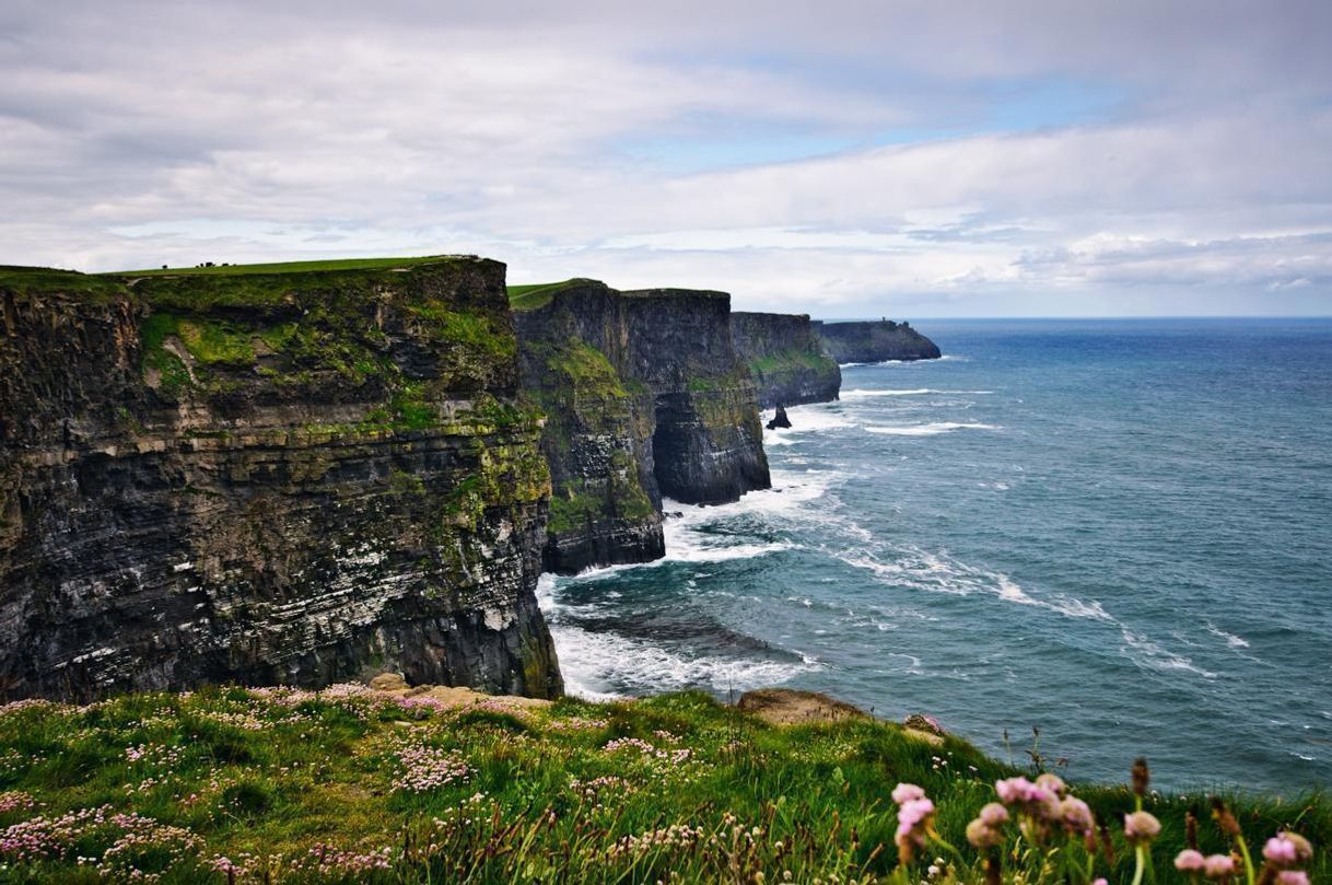 Place Cliffs of Moher