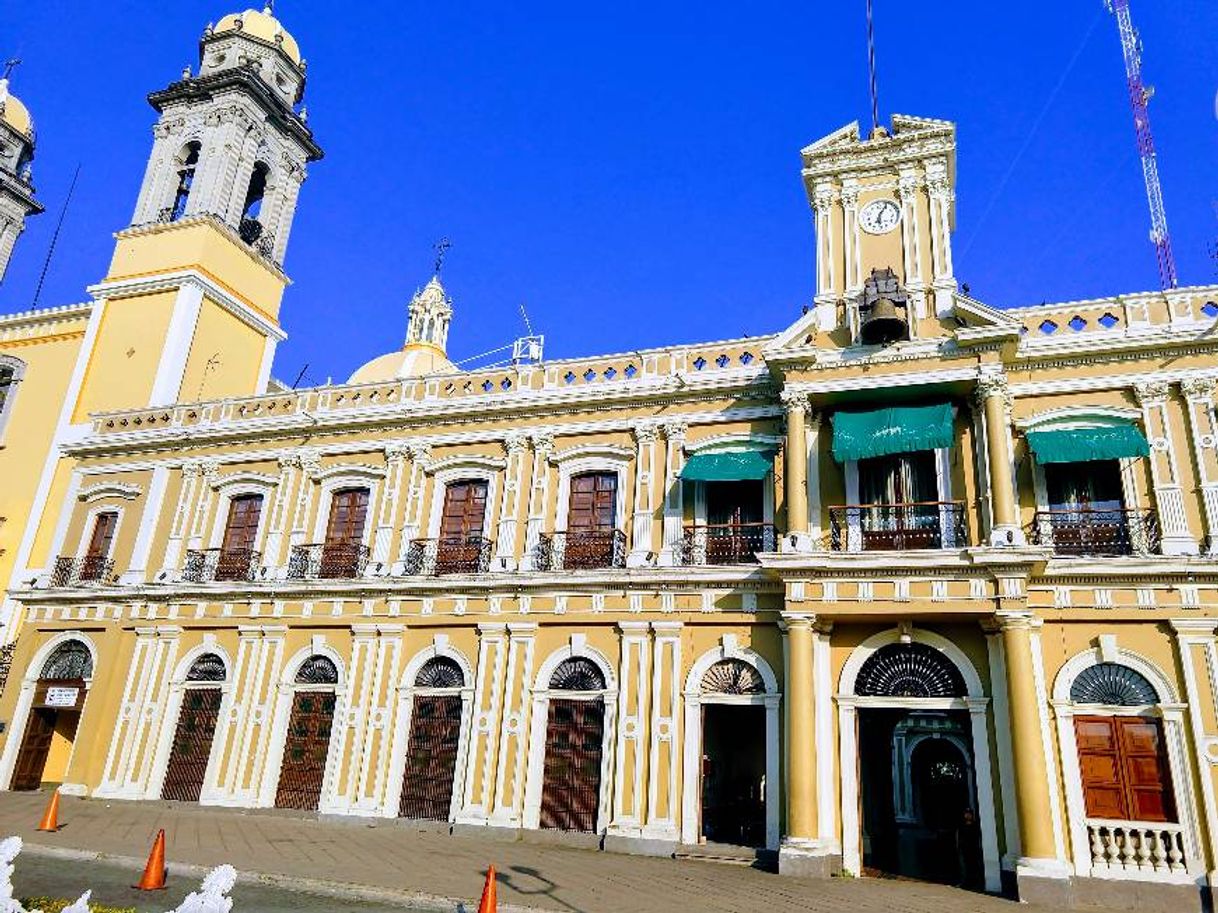 Lugar H. Ayuntamiento de Colima