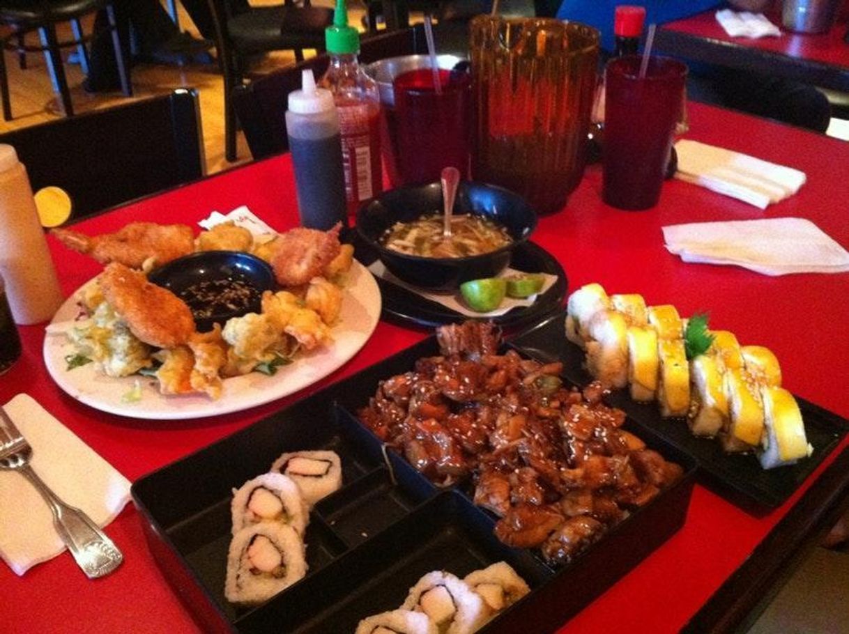 Restaurante tsunami sushi