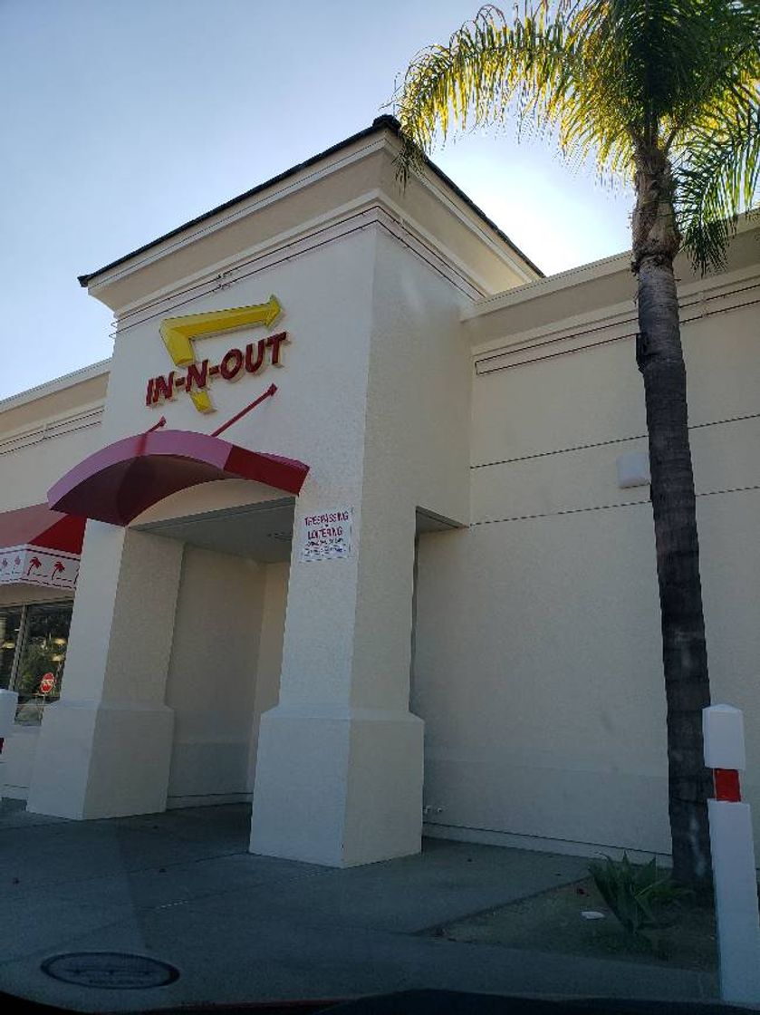 Restaurants In-N-Out Burger