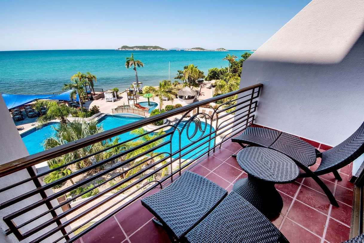 Place Hotel San Carlos Plaza, Beach & Convention Center