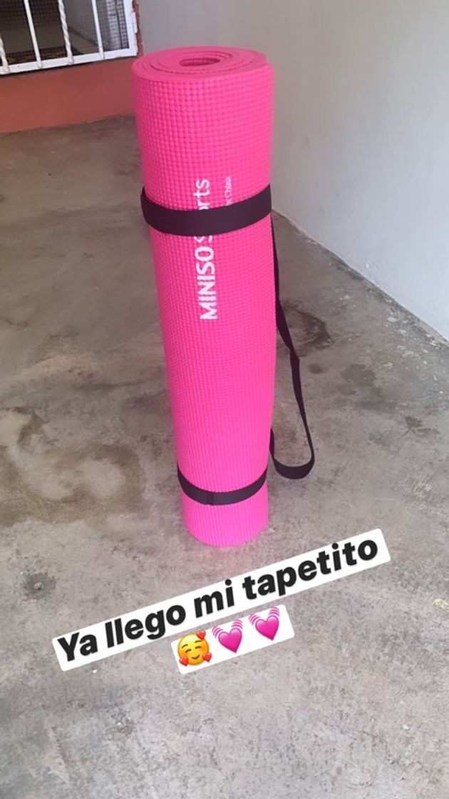 Producto tapete para hacer ejercicio o yoga 