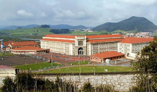 Centro Penitenciario El Dueso