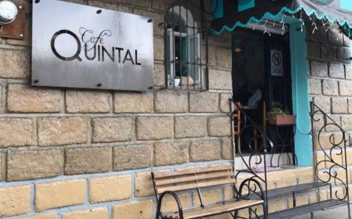 Restaurants Cafe Quintal