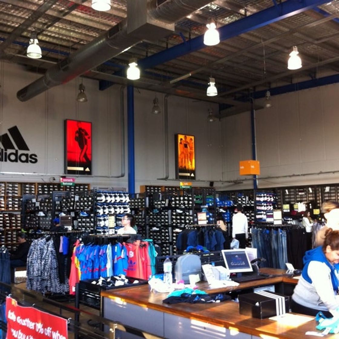 Lugar adidas Outlet Store Sydney Lidcombe